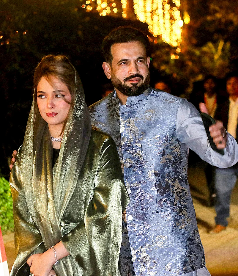 Arjun Tendulkar Saaniya Chandhok Wedding photos- Irfan Pathan, wife Safa Baig