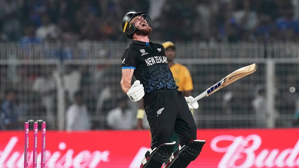 New Zealand's Finn Allen reacts after hitting the winning runs and finishing his century during the first T20 World Cup cricket semifinal match between New Zealand and South Africa in Kolkata. - | Photo: AP/Bikas Das