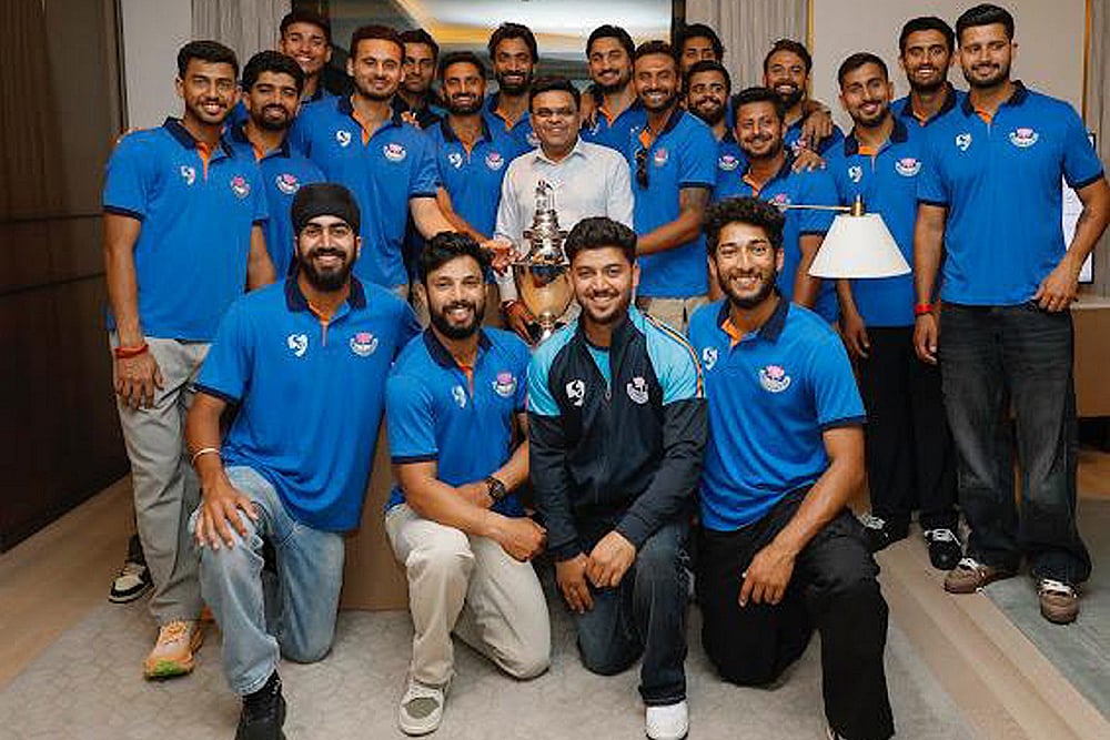 Jay Shah meets J&K cricket team
