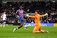Tottenham 1-3 Crystal Palace, Premier League: Eagles Beat Spurs As Pressure Piles On Igor Tudor | Photo: John Walton/PA via AP : Crystal Palace's Ismaila Sarr, left, scores their third goal of the game during the English Premier League soccer match between Tottenham Hotspur and Crystal Palace in London.