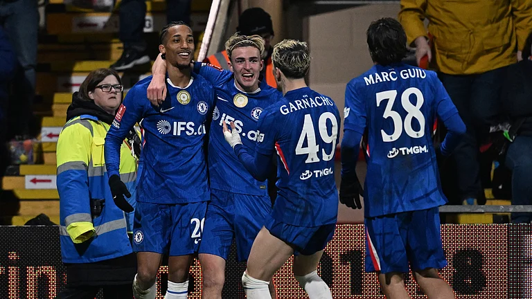 Chelsea celebrate their win over Wrexham in the FA Cup - null