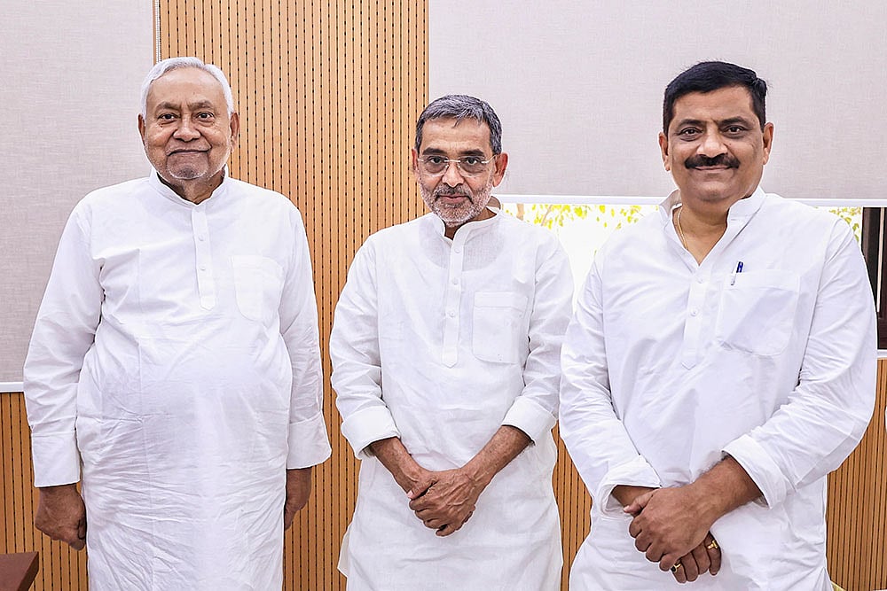 Nitish, Sanjay Jha meet Upendra Kushwaha