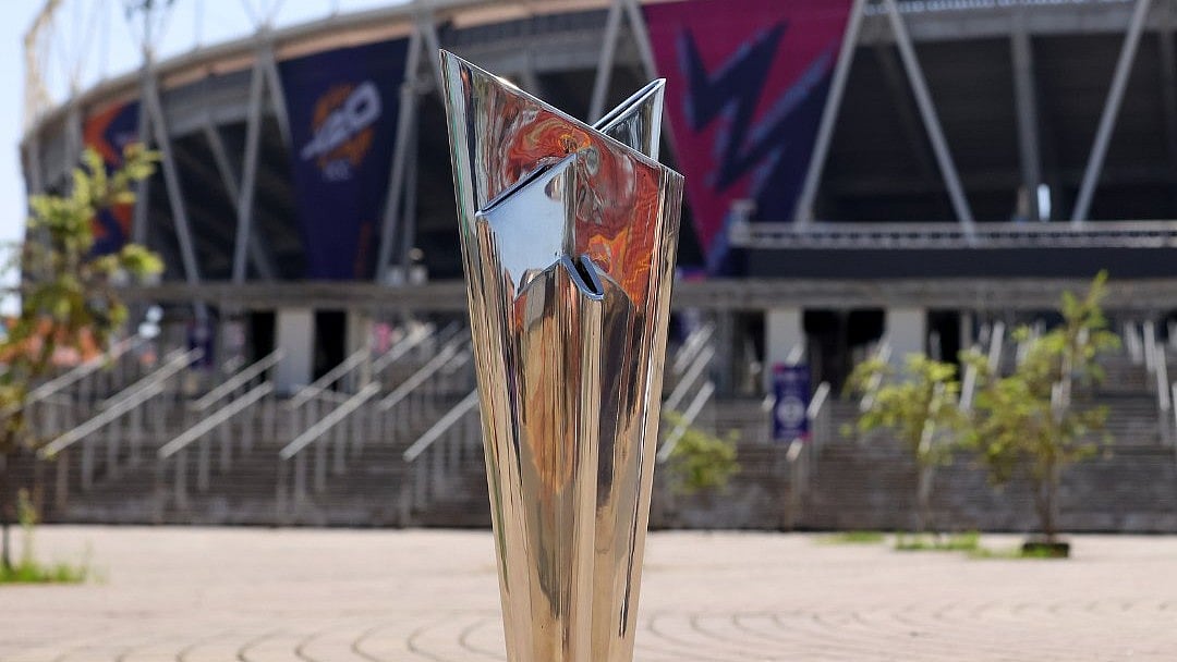 ICC/X : ICC T20 World Cup trophy. 