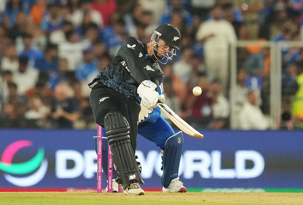India vs New Zealand T20 World Cup Cricket final-Mitchel Santner