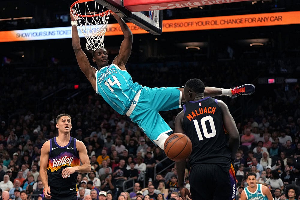 NBA Basketball Game: Phoenix Suns vs Charlotte Hornets