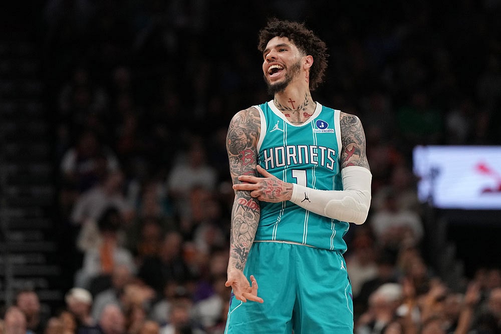 NBA Basketball: Phoenix Suns vs Charlotte Hornets