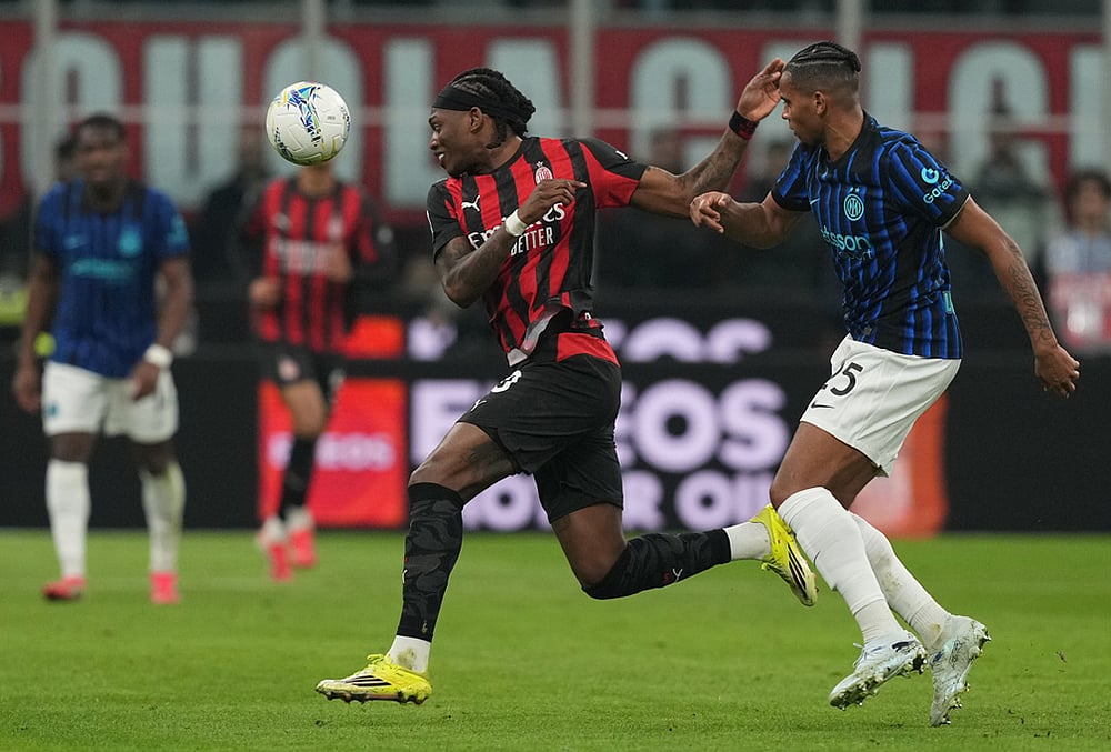 AC Milan vs Inter Milan serie a soccer-Rafael Leao
