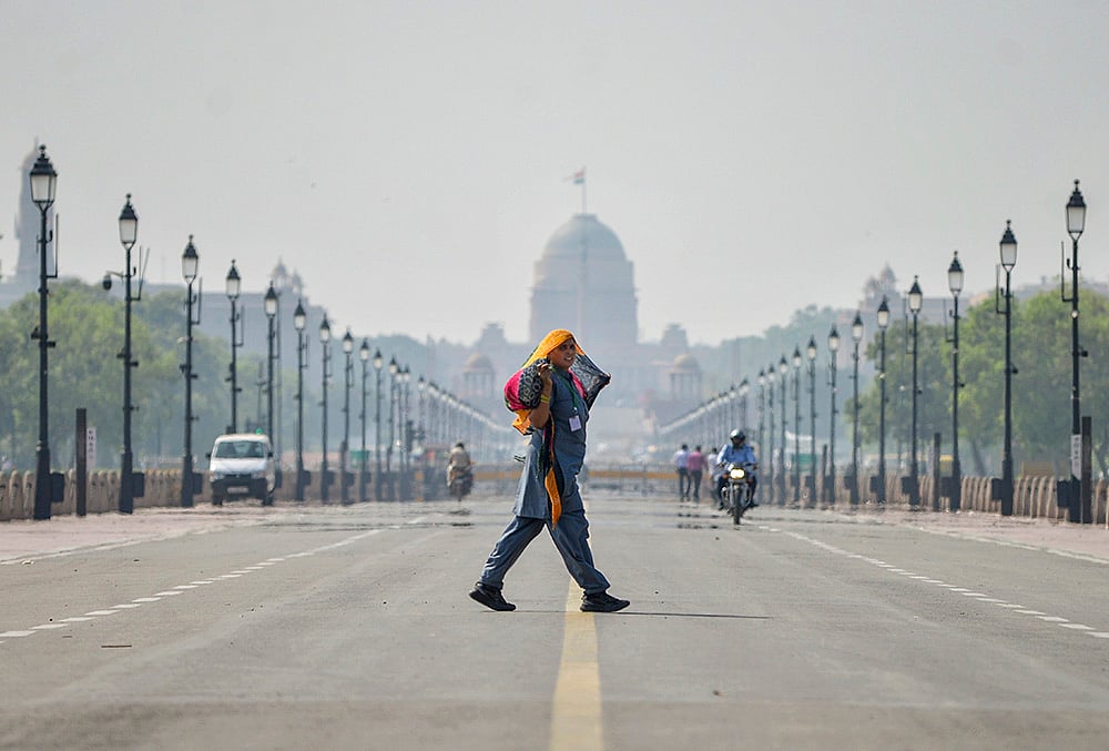 Weather: Hot weather in Delhi
