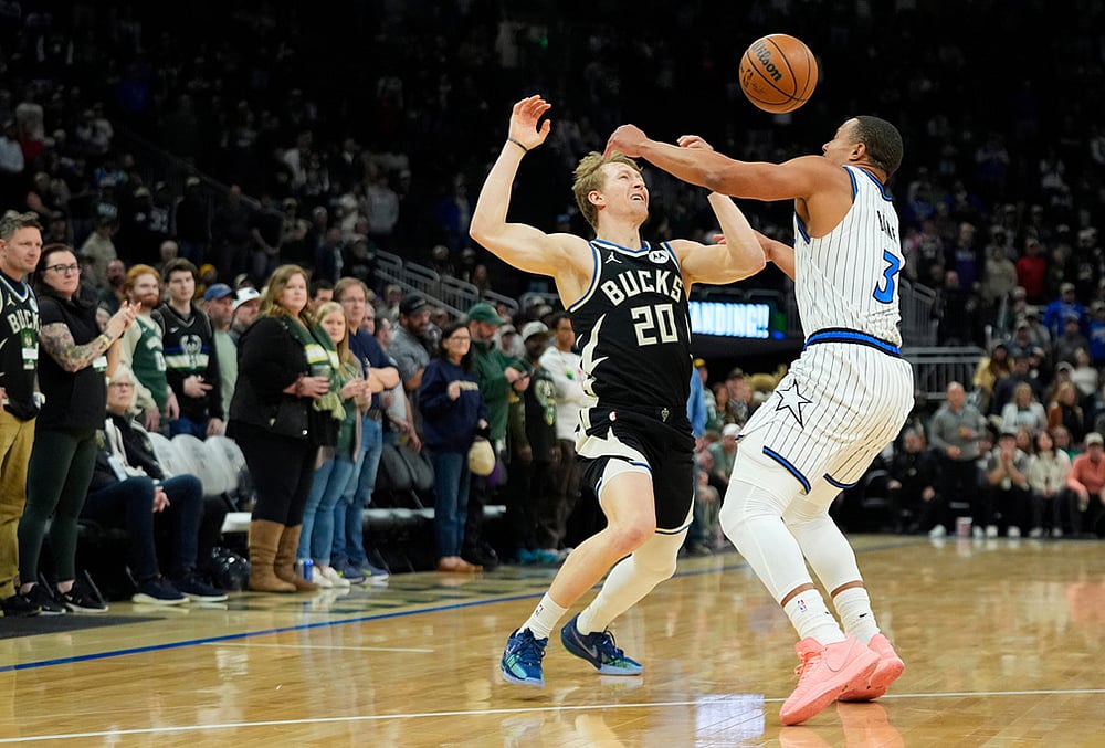 Milwaukee Bucks Vs Utah Jazz NBA basketball-AJ Green