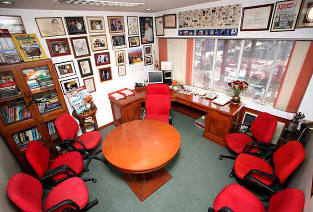 Vinod Mehtas office cabin