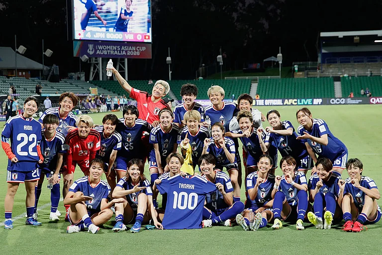 Japan players react following the Women's Asian Cup soccer match between Japan and Vietnam in Perth, Australia. - | Photo: AP/Gary Day