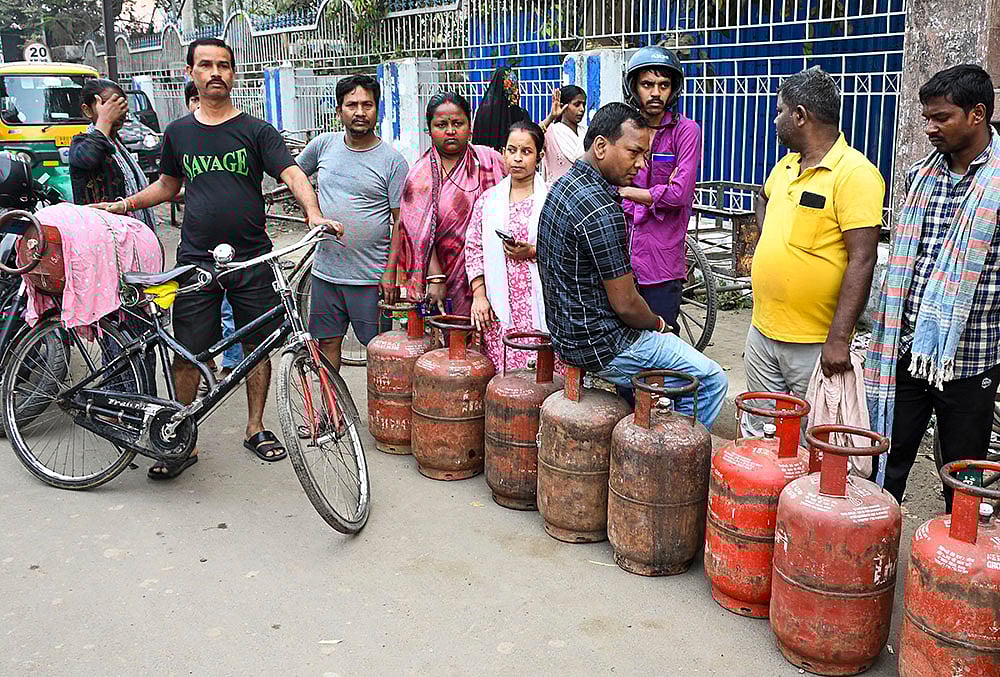 Middle East conflict LPG supply shortage in Patna
