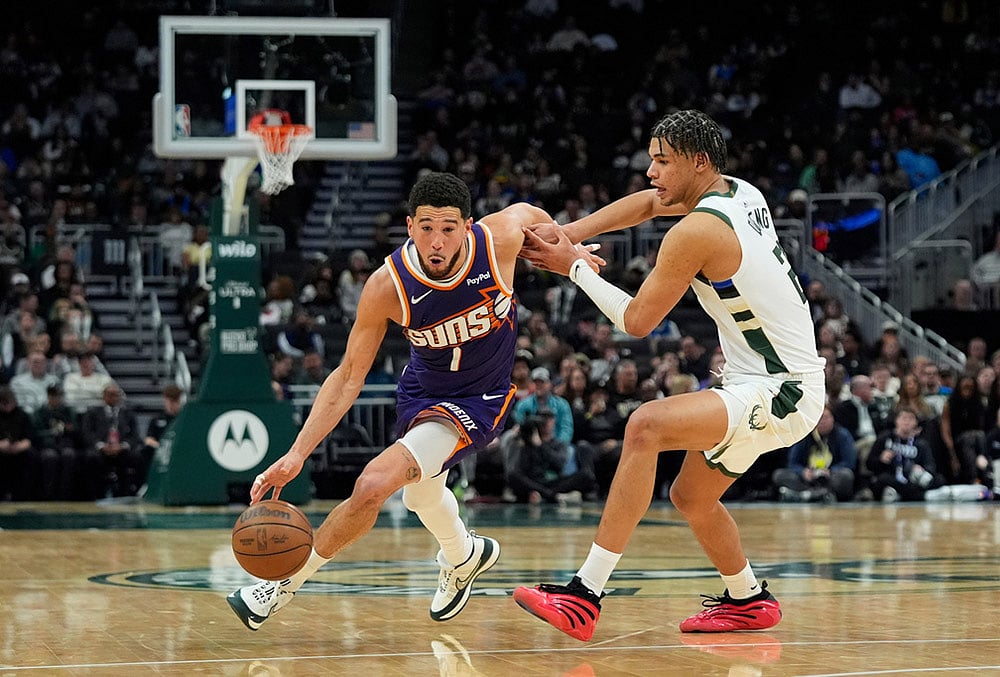 Milwaukee Bucks Vs Phoenix Suns NBA basketball-Devin Booker