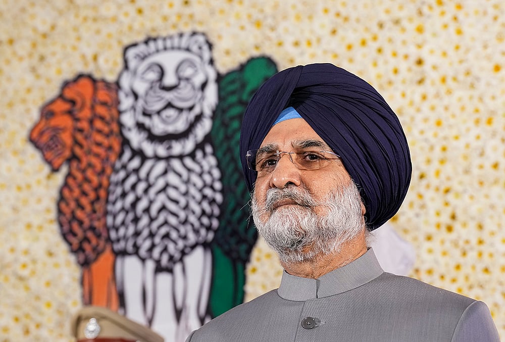 Taranjit Singh Sandhu appointed Delhi LG