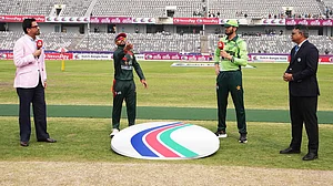 BCB : Bangladesh won the toss and chose to bowl.