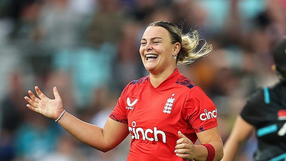 Dani Gibson became the most expensive England cricketer in the Hundred's history. - englandcricket/X