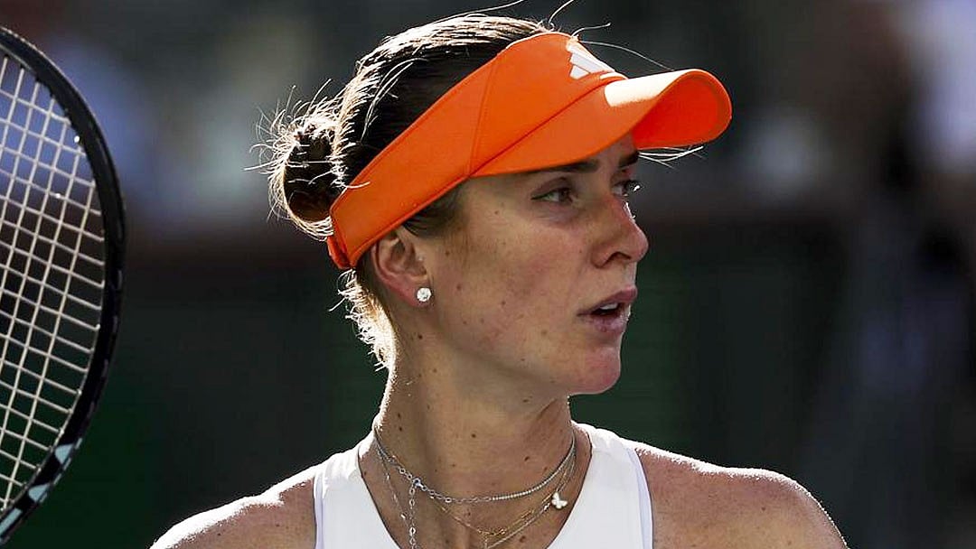 Elina Svitolina in action against Iga Swiatek in the Indian Wells Open 2026 quarter-final.  - BNPPARIBASOPEN/X