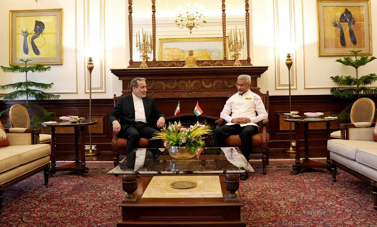  Iranian Minister of Foreign Affairs ABBAS ARAGHCHI (L) meets with Union External Affairs Minister S JAISHANKAR (R) at Rashtrapati Bhavan in New Delhi. - null