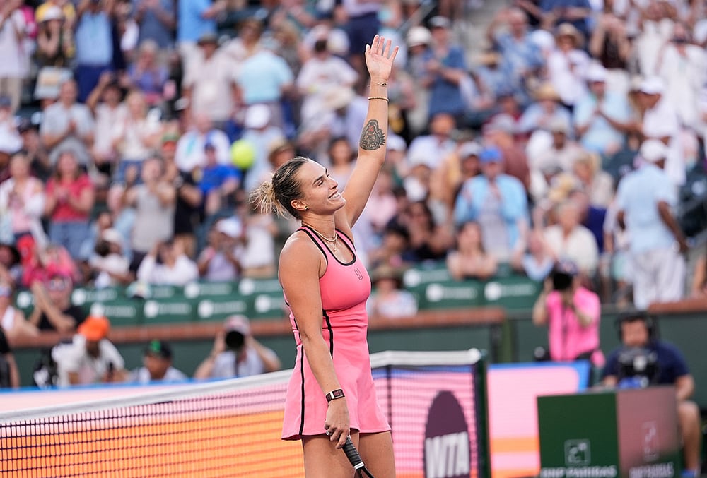Aryna Sabalenka, of Belarus, celebrates after defeating Linda Noskova, of the Czech Republic, during a semifinal match at the BNP Paribas Open tennis tournament in Indian Wells, California.  - | Photo: AP/Mark J. Terrill