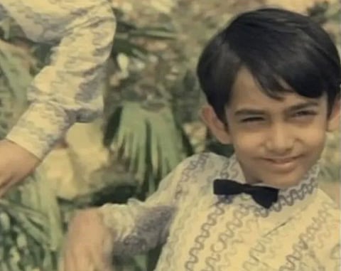 Aamir Khan in Yaadon Ki Baaraat