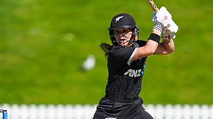 X/WHITE_FERNS : NZ-W bat first against SA-W in the first T20I.