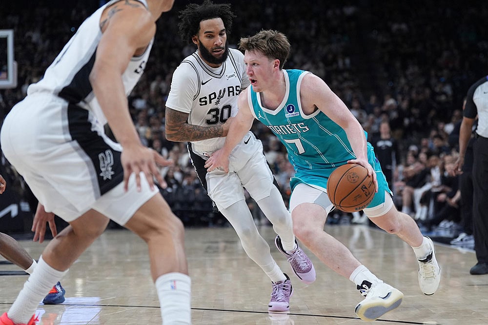 NBA Basketball: Charlotte Hornets vs San Antonio Spurs