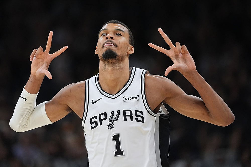 NBA Basketball: San Antonio Spurs vs Charlotte Hornets