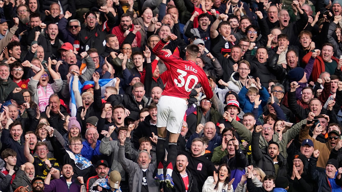 Manchester United's Benjamin Sesko scelebrates after scoring during the Premiier League soccer match between Manchester United and Crystal Palace in Manchester, England, Sunday, March 1, 2026.  - | Photo: AP/Dave Thompson
