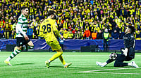 | Photo: AP/Mats Torbergsen : Sporting's Luis Suárez, left, and Bodo/Glimt's Jostein Gundersen fight for the ball during the Champions League soccer match between Bodo/Glimt and Sporting Lisbon, in Bodo, Norway, Wednesday March 11, 2026. 