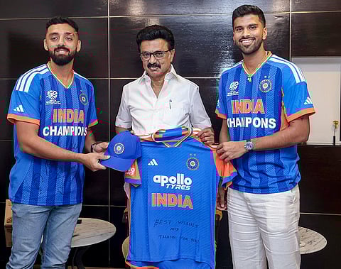 Tamil Nadu Chief Minister MK Stalin during a meeting with cricketers Washington Sundar, right, and Varun Chakaravarthy,left, in Chennai. 