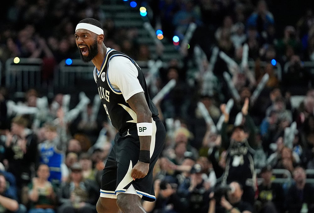 Milwaukee Bucks Vs Indiana Pacers NBA game-Bobby Portis