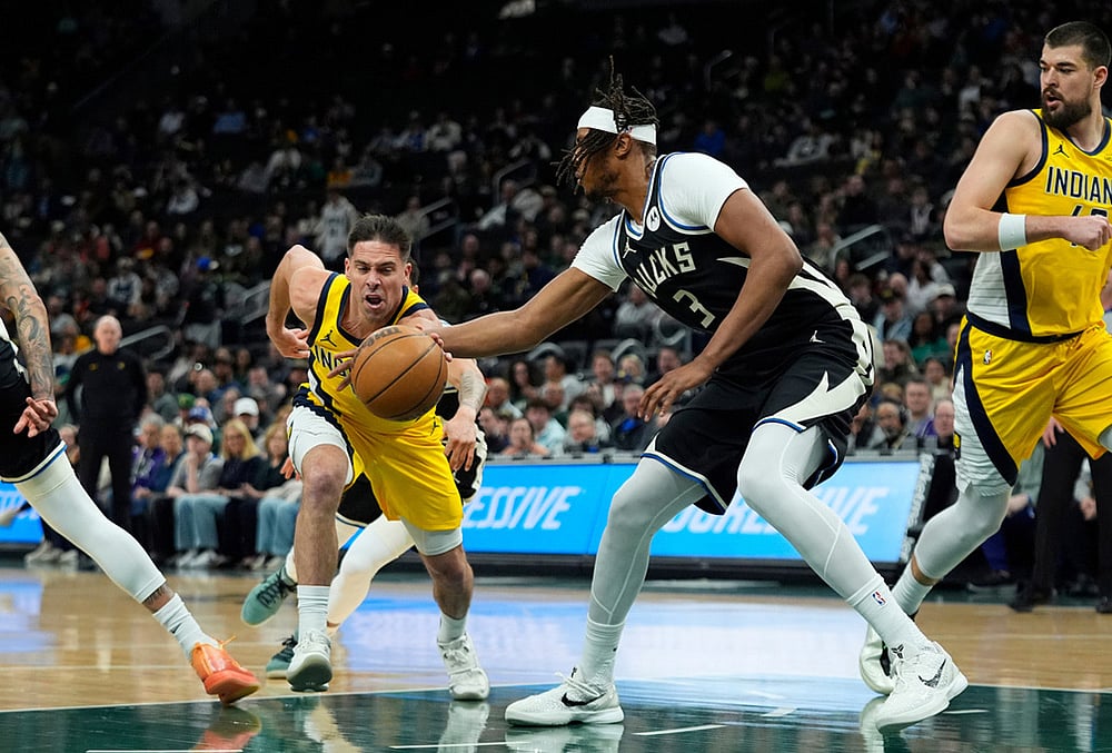 Milwaukee Bucks Vs Indiana Pacers NBA game-T.J. McConnell