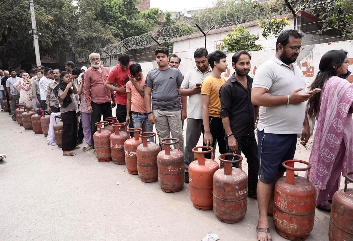 Strait of Hormuz Triggered An LPG Crisis in India's Kitchens - null
