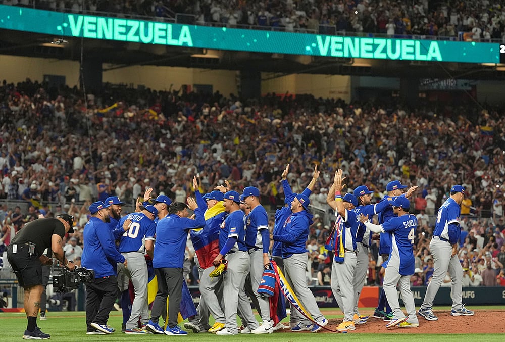 WBC 2026 Venezuela vs Italy World Baseball Classic game-