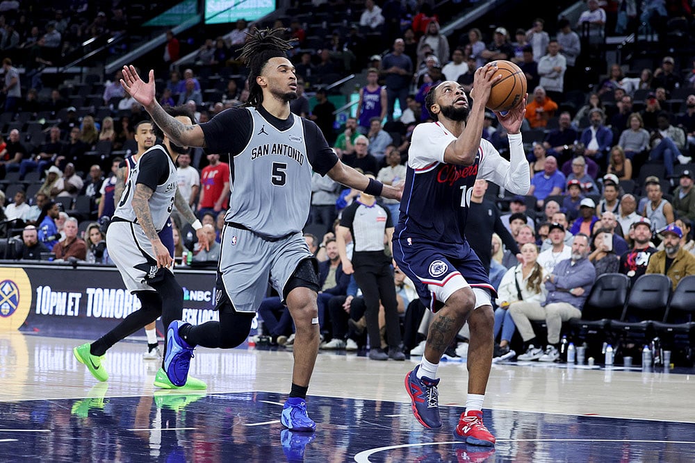 Basketball: Los Angeles Clippers vs San Antonio Spurs