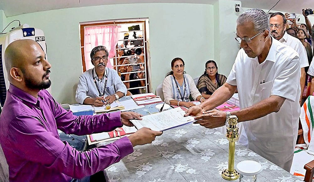 Pinarayi Vijayan after submits his nomination for LDF candidate