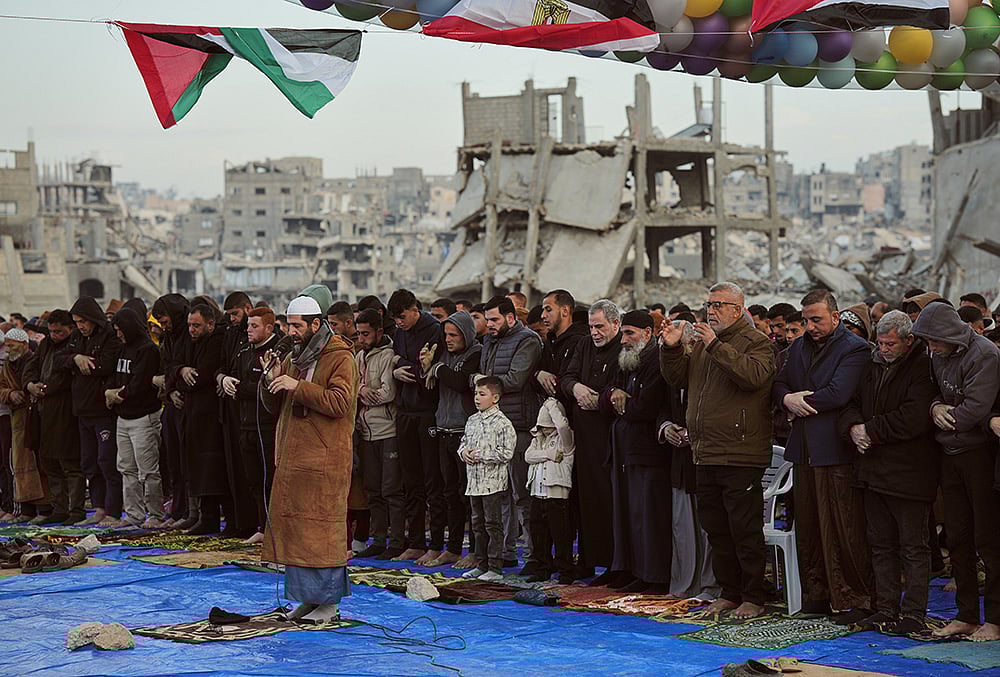 Eid al-Fitr 2026 in Gaza-Palestinian Muslims offer Eid al-Fitr prayers 