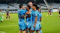 Mohun Bagan 0-1 Mumbai City FC, ISL 2025-26: Noufal's Strike, Strong Defence Help Islanders Edge Out Mariners AIFF : Mumbai City FC players celebrate after scoring a goal against Mohun Bagan during ISL 2025-26.