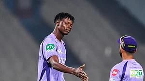 KKRiders/X : Blessing Muzarabani and Ajinkya Rahane in KKR practice ahead of IPL 2026.