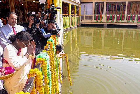 President Droupadi Murmu offers prayers at the Mansi Ganga, in Govardhan, near Mathura.