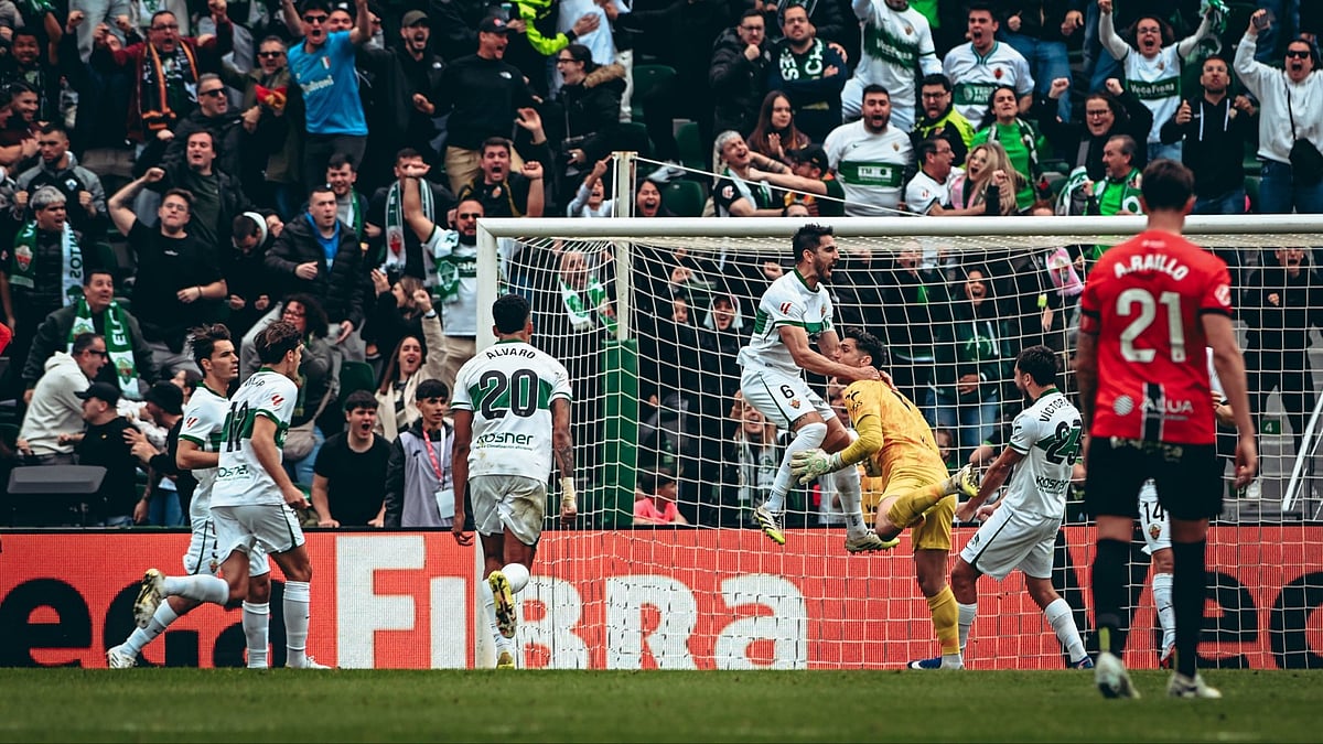 Elche players celebrate after scoring during the La Liga match against Mallorca on March 21, 2026. - | Photo: X/edersa10