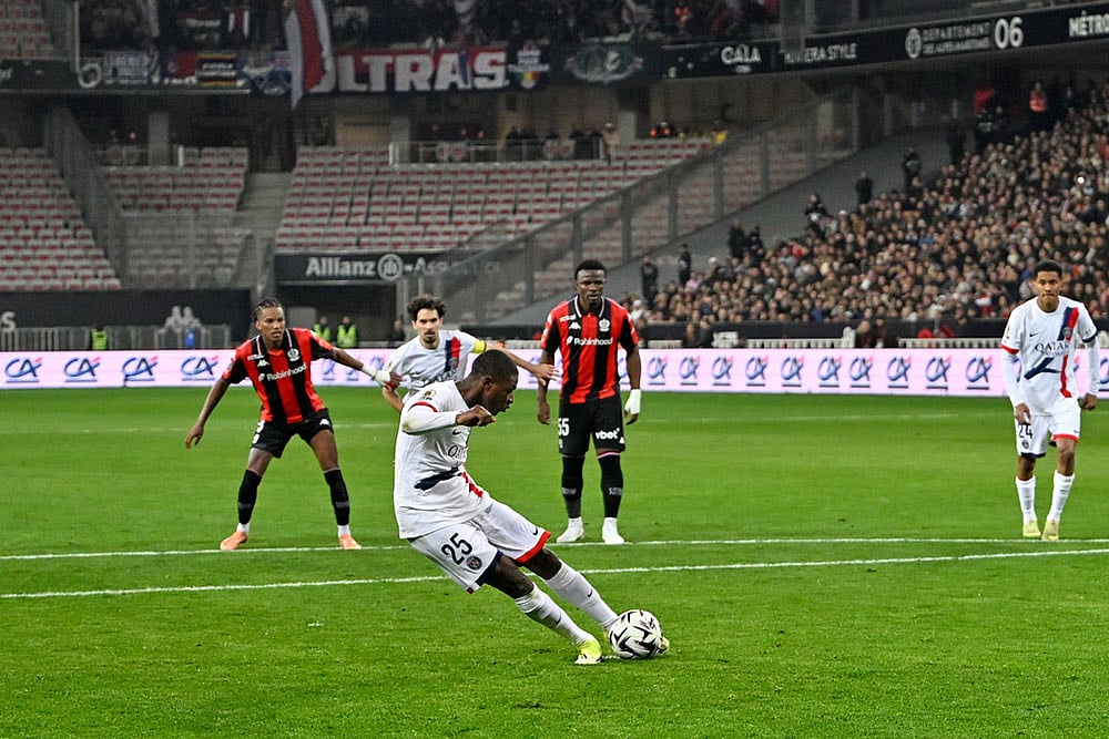 French League One soccer match: OGC Nice vs Paris Saint-Germain