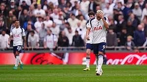 | Photo: AP/Bradley Collyer : Tottenham Hotspur's Richarlison appears dejected after his side concede a second goal, during the English Premier League soccer match between Tottenham Hotspur and Nottingham Forest, in London, Sunday, March 22, 2026.