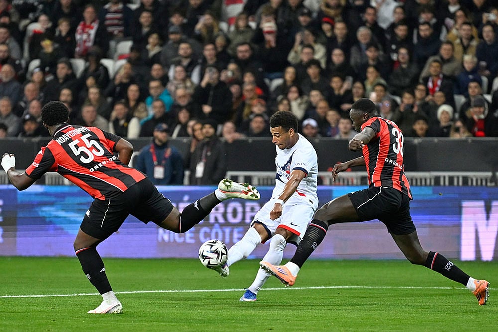 France League One Soccer: OGC Nice vs Paris Saint-Germain