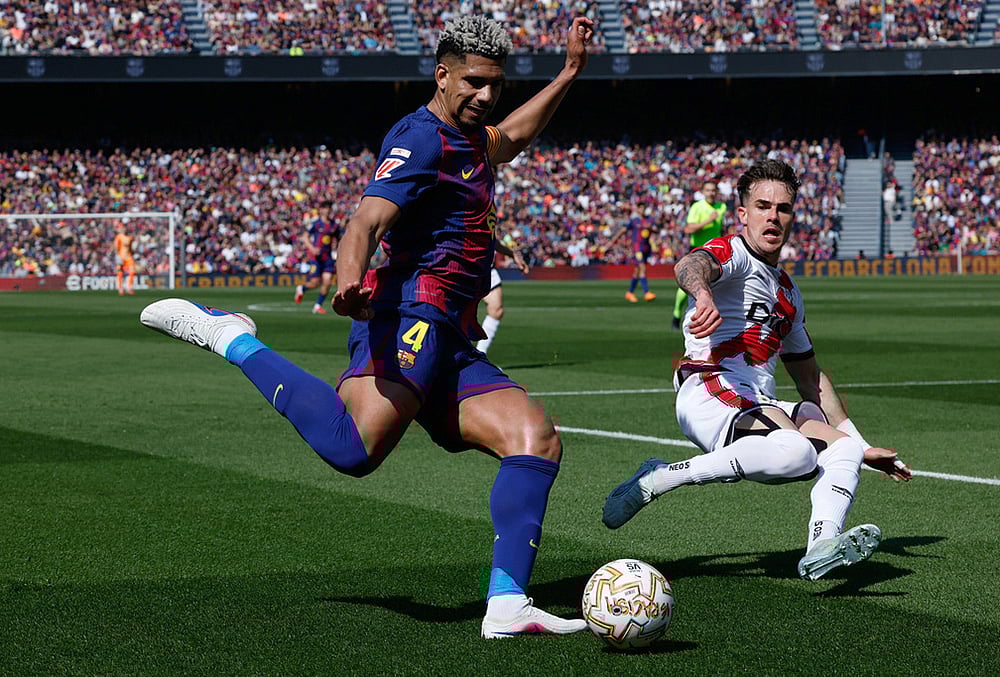 Barcelona vs Rayo Vallecano Spain soccer La Liga match-Ronald Araujo
