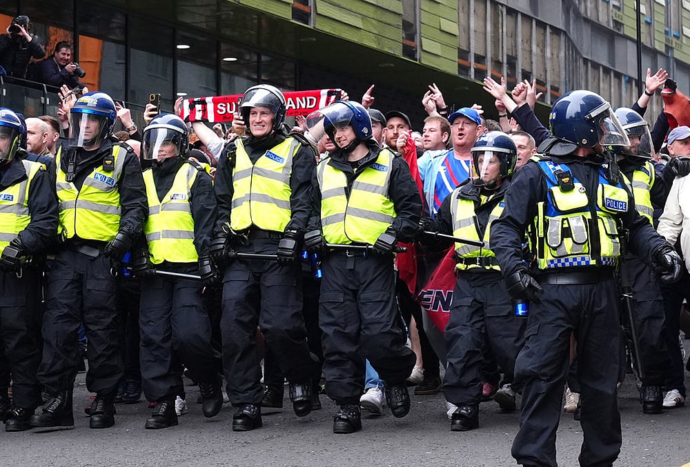 Newcastle vs Sunderland premier league soccer match- fan clash