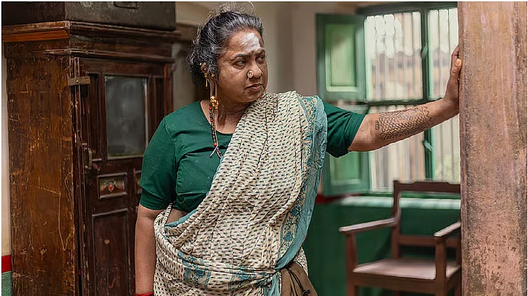 Radikaa Sarathkumar In Thaai Kizhavi - IMDb
