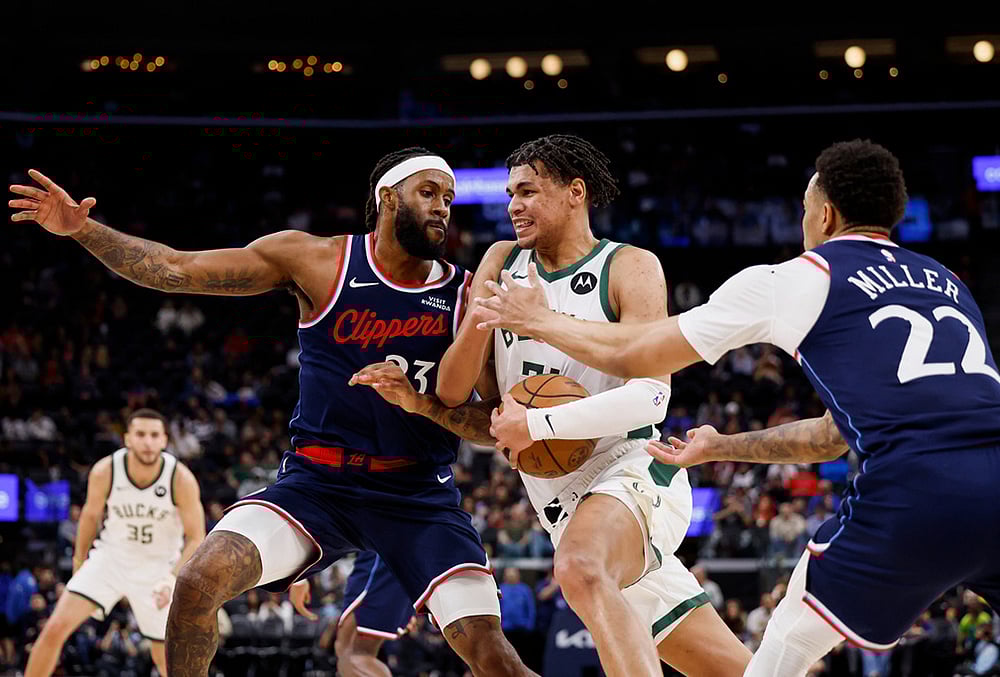 LA Clippers Vs Milwaukee Bucks NBA basketball-Ousmane Dieng