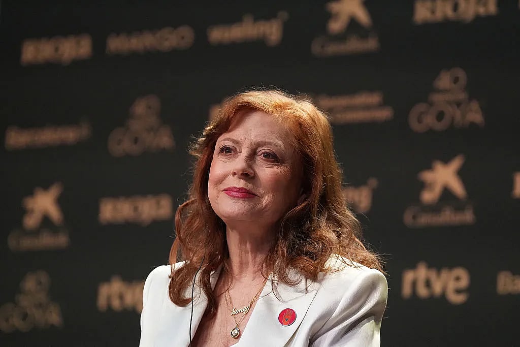 Susan Sarandon Wearing A Gaza Solidarity Pin