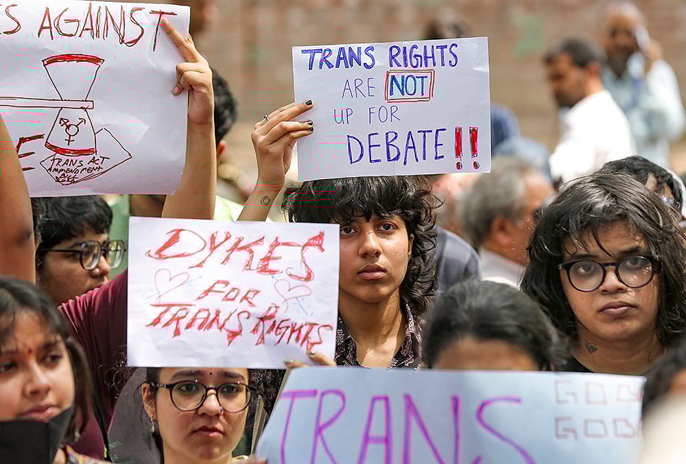 Protest against transgender bill in Delhi